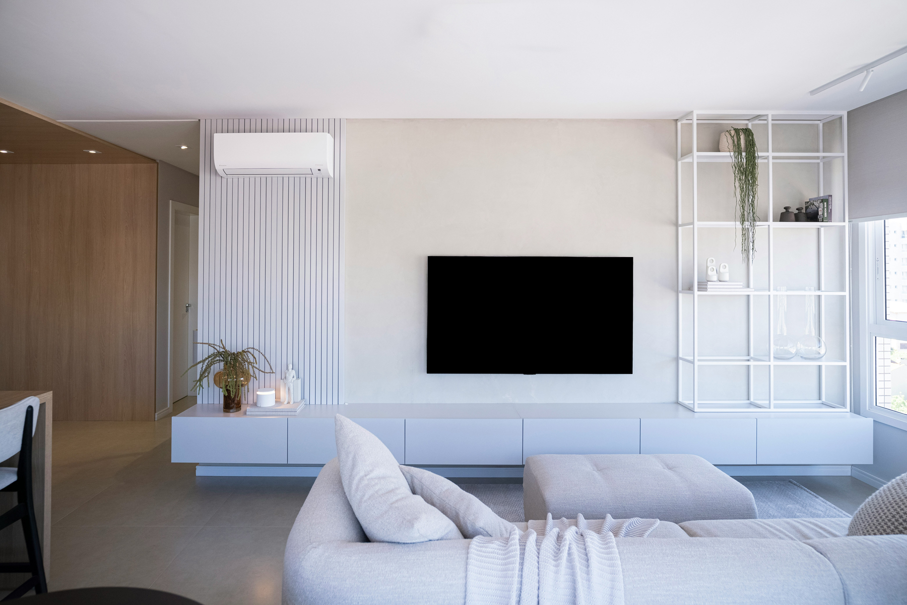 Staubiges Zimmer nach einer Renovierung
